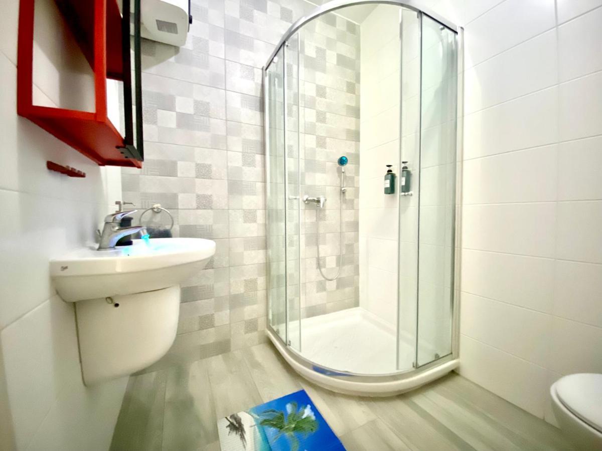 Central- Private En-Suite With Balcony In Shared Residence Pieta Luaran gambar